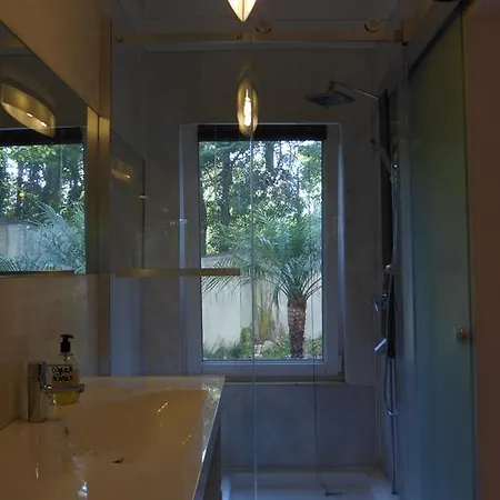 Yellow House וילה *