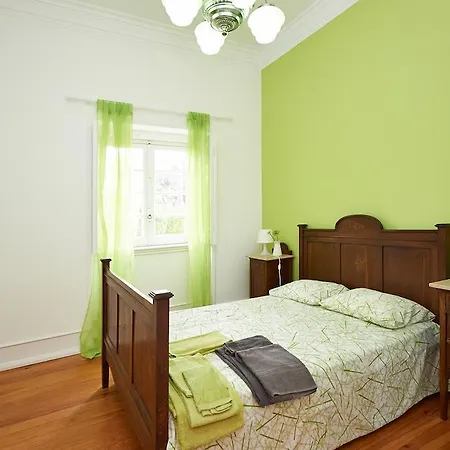 Yellow House סינטרה