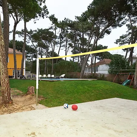 וילה Yellow House *
