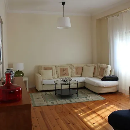 Yellow House וילה סינטרה